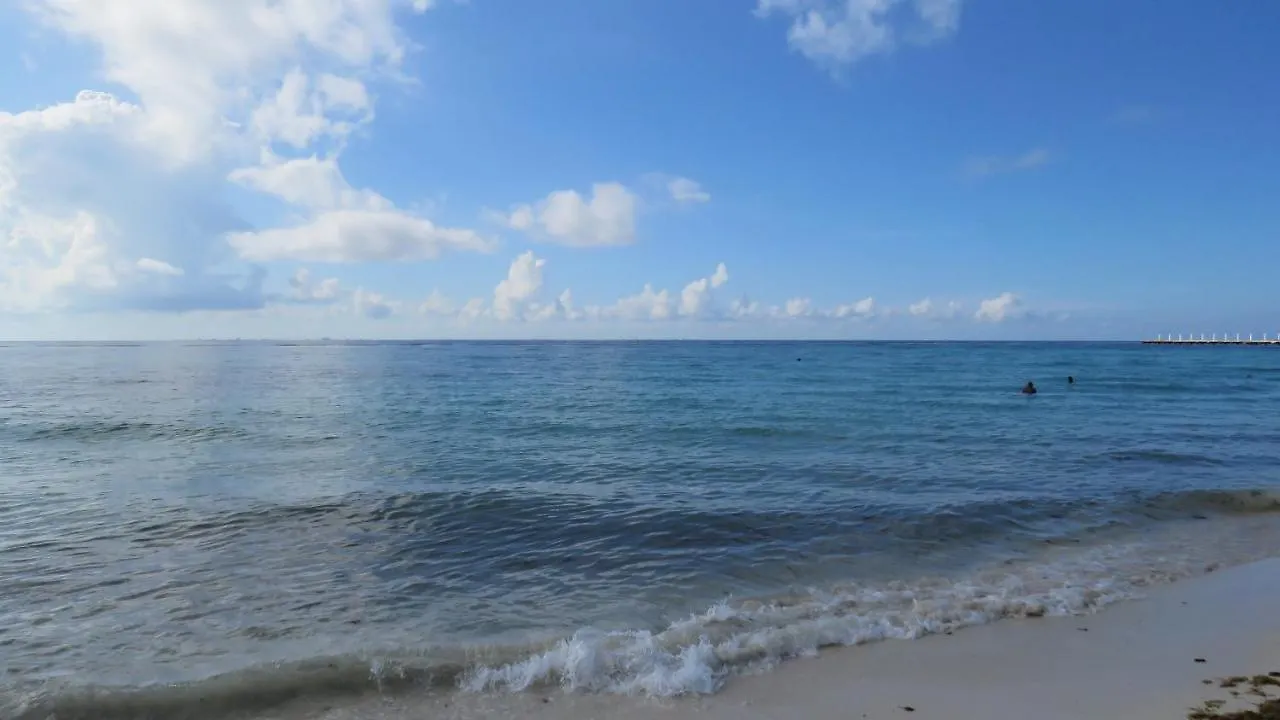 Gorgeous Duplex Mamitas Beach Jacuzzi 3Bd Lock-Out Playa del Carmen