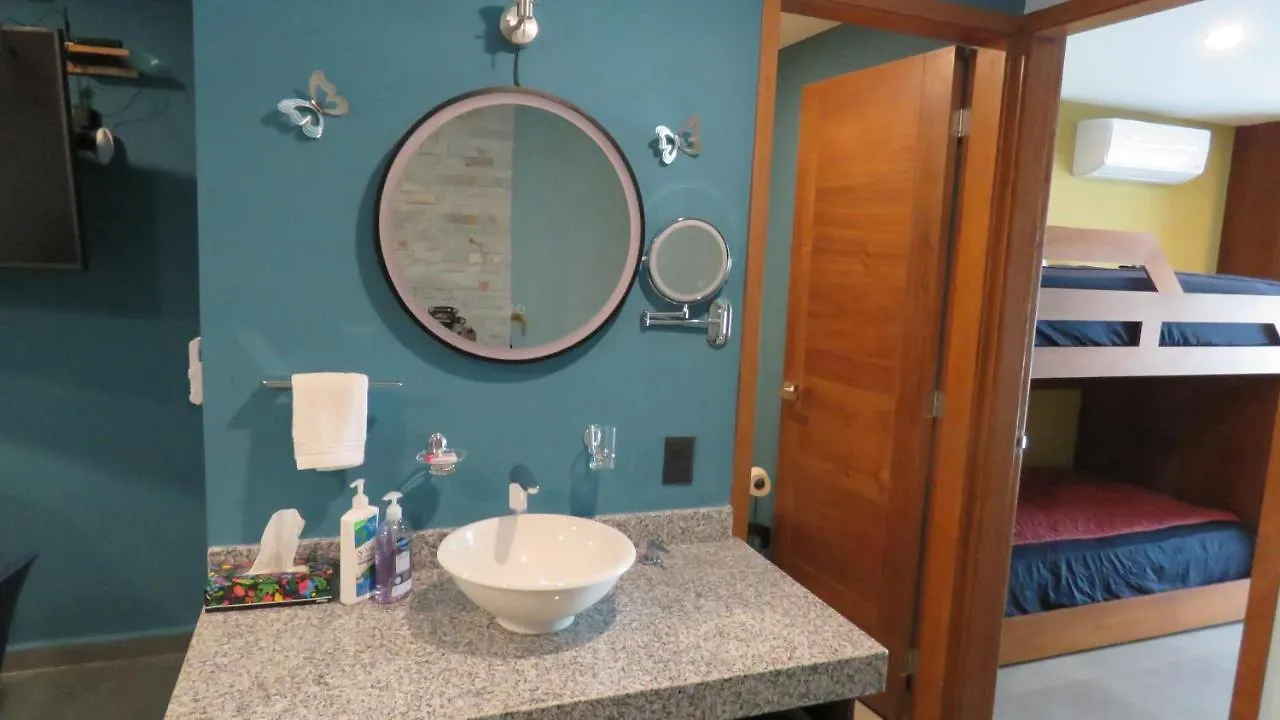 Gorgeous Duplex Mamitas Beach Jacuzzi 3Bd Lock-Out Playa del Carmen