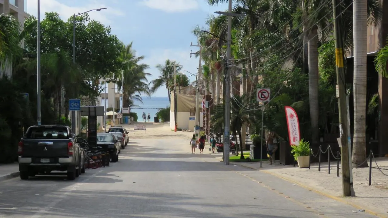 Apartment Gorgeous Duplex Mamitas Beach Jacuzzi 3Bd Lock-Out Playa del Carmen Mexico