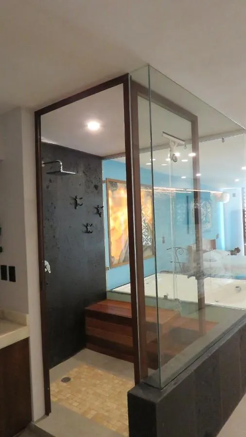Gorgeous Duplex Mamitas Beach Jacuzzi 3Bd Lock-Out Playa del Carmen Mexico