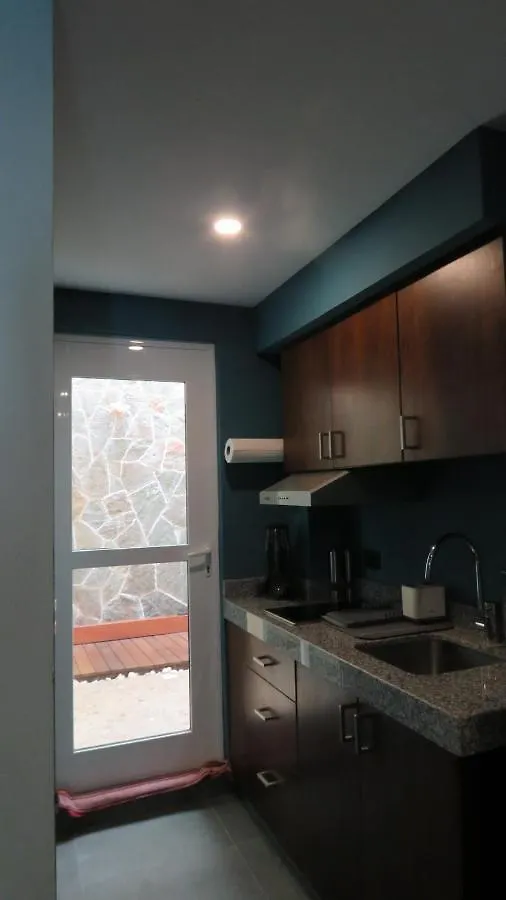 Gorgeous Duplex Mamitas Beach Jacuzzi 3Bd Lock-Out Playa del Carmen 0*,  Mexico